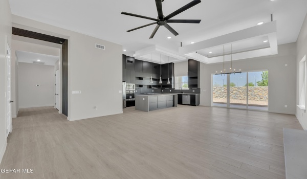 12869 Kingsbury Avenue, Horizon City, TX 79928, 4 Habitaciones Habitaciones , ,2 BañosBaños,Residential,En Venta,12869 Kingsbury Avenue,915104
