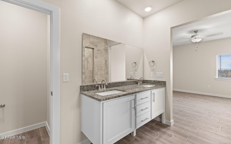 1016 Callie Court, Socorro, TX 79927, 4 Habitaciones Habitaciones , ,1 BañoBaños,Residential,En Venta,1016 Callie Court,915377