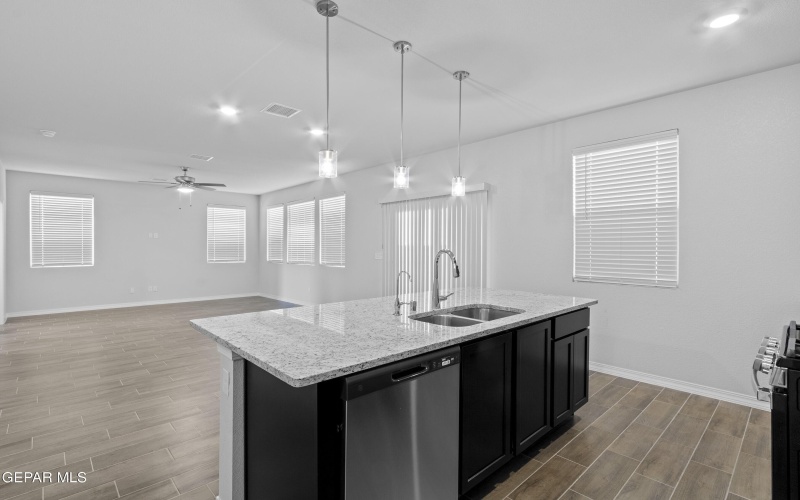 13953 Paseo Aves, El Paso, TX 79928, 3 Bedrooms Bedrooms, ,2 BathroomsBathrooms,Residential,For Sale,13953 Paseo Aves,915412