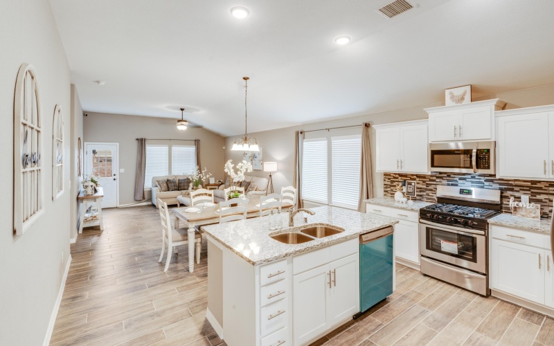 13836 Margaret Ponce Avenue, El Paso, TX 79928, 4 Habitaciones Habitaciones , ,3 BañosBaños,Residential,En Venta,13836 Margaret Ponce Avenue,915456