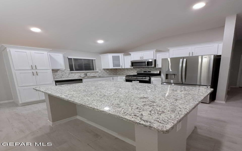 13825 Carolina Ponce Avenue, El Paso, TX 79928, 4 Habitaciones Habitaciones , ,2 BañosBaños,Residential,En Venta,13825 Carolina Ponce Avenue,915460
