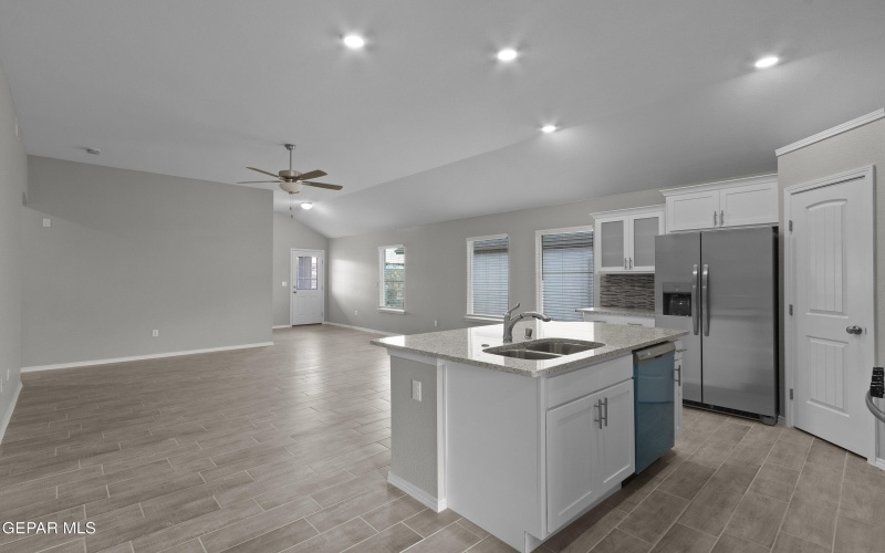 1325 Blue Horizon Place, El Paso, TX 79928, 4 Habitaciones Habitaciones , ,2 BañosBaños,Residential,En Venta,1325 Blue Horizon Place,915467
