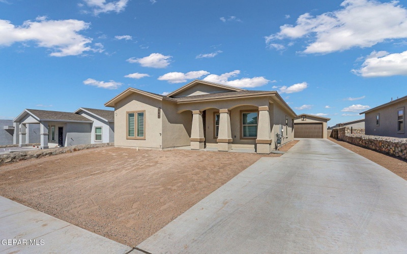 448 Santiago Munos Street, Vinton, TX 79821, 4 Bedrooms Bedrooms, ,2 BathroomsBathrooms,Residential,For Sale,448 Santiago Munos Street,915545