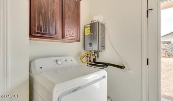 13070 Gusart Avenue, Horizon City, TX 79928, 4 Habitaciones Habitaciones , ,2 BañosBaños,Residential,En Venta,13070 Gusart Avenue,915668