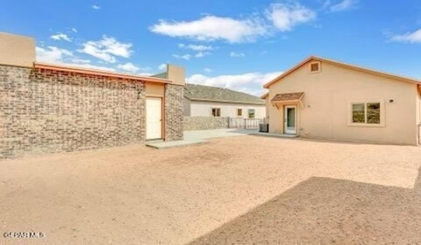 13070 Gusart Avenue, Horizon City, TX 79928, 4 Habitaciones Habitaciones , ,2 BañosBaños,Residential,En Venta,13070 Gusart Avenue,915668