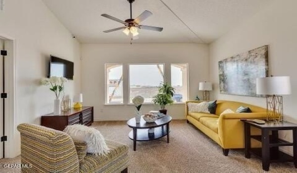 13070 Gusart Avenue, Horizon City, TX 79928, 4 Habitaciones Habitaciones , ,2 BañosBaños,Residential,En Venta,13070 Gusart Avenue,915668