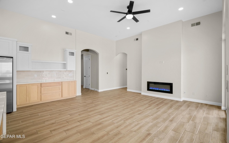 923 Dewsbury Way, El Paso, TX 79928, 4 Habitaciones Habitaciones , ,3 BañosBaños,Residential,En Venta,923 Dewsbury Way,915671