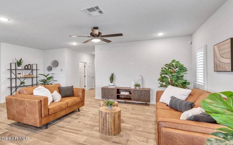900 Stoke Street, El Paso, TX 79928, 3 Habitaciones Habitaciones , ,1 BañoBaños,Residential,En Venta,900 Stoke Street,912664