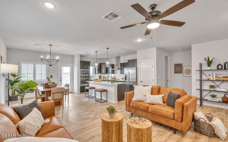 900 Stoke Street, El Paso, TX 79928, 3 Habitaciones Habitaciones , ,1 BañoBaños,Residential,En Venta,900 Stoke Street,912664