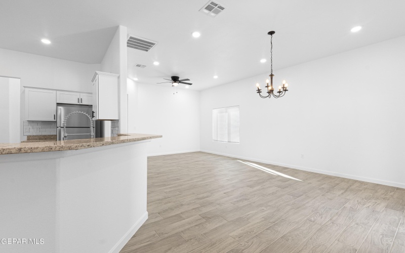 471 HUEREQUE Drive unit: #B ##B, Socorro, TX 79927, 3 Habitaciones Habitaciones , ,2 BañosBaños,Residential Multi Family,En Venta,471 HUEREQUE Drive unit: #B,915856
