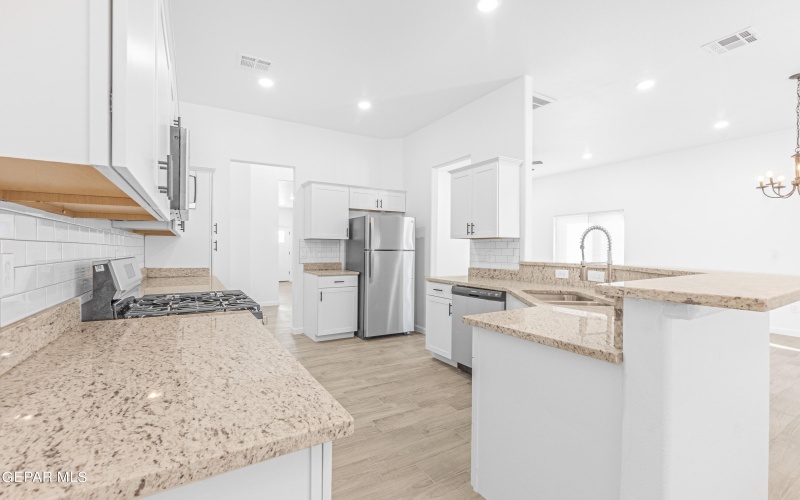 471 HUEREQUE Drive unit: #B ##B, Socorro, TX 79927, 3 Habitaciones Habitaciones , ,2 BañosBaños,Residential Multi Family,En Venta,471 HUEREQUE Drive unit: #B,915856