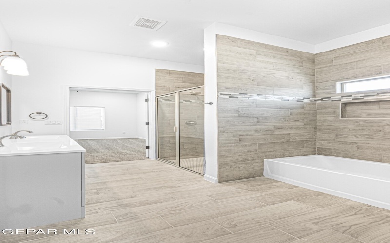 471 HUEREQUE Drive unit: #B ##B, Socorro, TX 79927, 3 Habitaciones Habitaciones , ,2 BañosBaños,Residential Multi Family,En Venta,471 HUEREQUE Drive unit: #B,915856