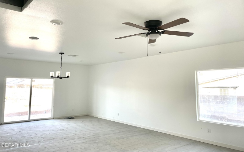 471 HUEREQUE Drive unit: #B ##B, Socorro, TX 79927, 3 Habitaciones Habitaciones , ,2 BañosBaños,Residential Multi Family,En Venta,471 HUEREQUE Drive unit: #B,915856
