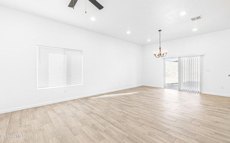 471 HUEREQUE Drive unit: #B ##B, Socorro, TX 79927, 3 Habitaciones Habitaciones , ,2 BañosBaños,Residential Multi Family,En Venta,471 HUEREQUE Drive unit: #B,915856