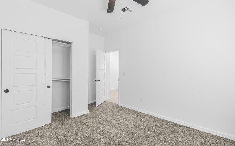 471 HUEREQUE Drive unit: #B ##B, Socorro, TX 79927, 3 Habitaciones Habitaciones , ,2 BañosBaños,Residential Multi Family,En Venta,471 HUEREQUE Drive unit: #B,915856