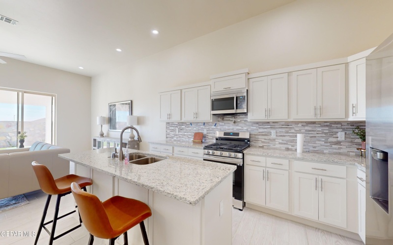 51041 Desert Calico Avenue, El Paso, TX 79934, 4 Bedrooms Bedrooms, ,1 BathroomBathrooms,Residential,For Sale,51041 Desert Calico Avenue,913396