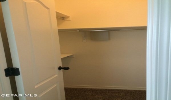 245 Hunstanton Street, El Paso, TX 79928, 4 Habitaciones Habitaciones , ,2 BañosBaños,Residential,En Venta,245 Hunstanton Street,913582