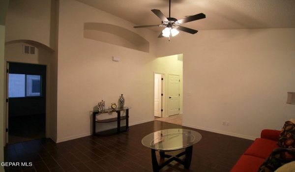 245 Hunstanton Street, El Paso, TX 79928, 4 Habitaciones Habitaciones , ,2 BañosBaños,Residential,En Venta,245 Hunstanton Street,913582
