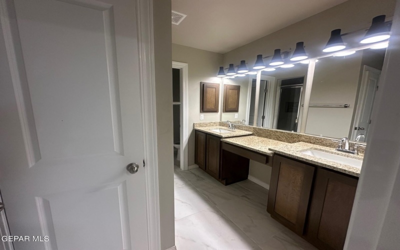 7846 Estrella Street, Vinton, TX 79821, 3 Bedrooms Bedrooms, ,1 BathroomBathrooms,Residential,For Sale,7846 Estrella Street,913585
