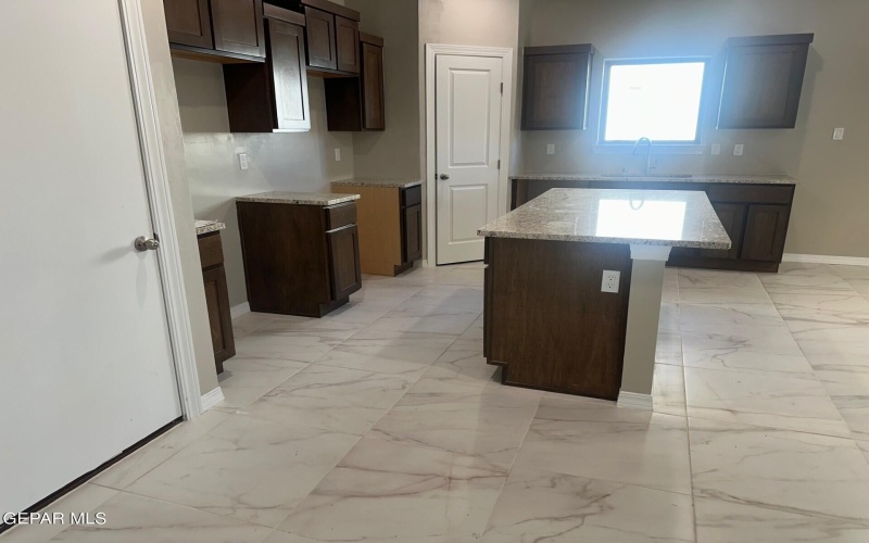 7846 Estrella Street, Vinton, TX 79821, 3 Bedrooms Bedrooms, ,1 BathroomBathrooms,Residential,For Sale,7846 Estrella Street,913585