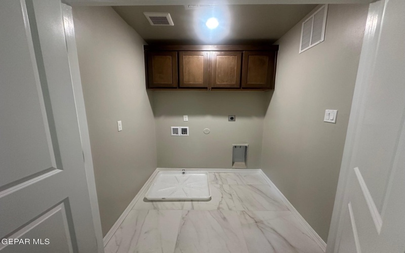 7846 Estrella Street, Vinton, TX 79821, 3 Bedrooms Bedrooms, ,1 BathroomBathrooms,Residential,For Sale,7846 Estrella Street,913585