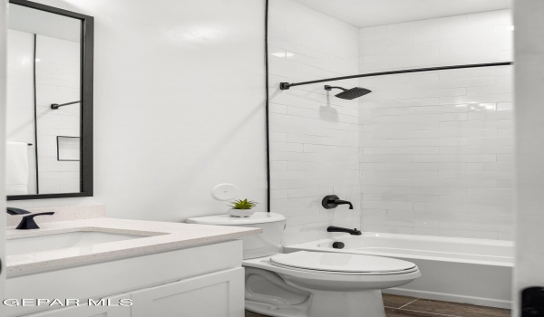 13360 CINDERFORD Avenue, Horizon City, TX 79928, 4 Bedrooms Bedrooms, ,3 BathroomsBathrooms,Residential,For Sale,13360 CINDERFORD Avenue,913629