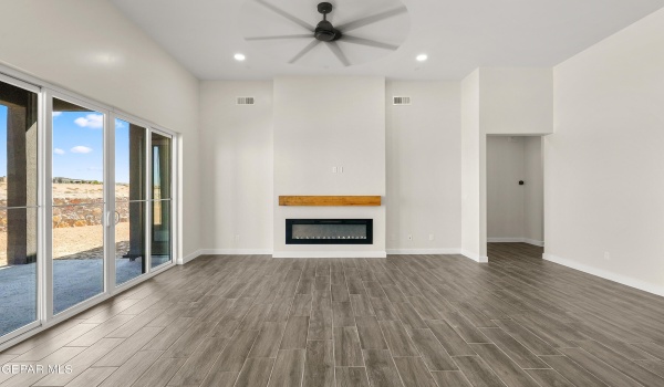 829 HARPENDEM Drive, Horizon City, TX 79928, 4 Bedrooms Bedrooms, ,3 BathroomsBathrooms,Residential,For Sale,829 HARPENDEM Drive,913634