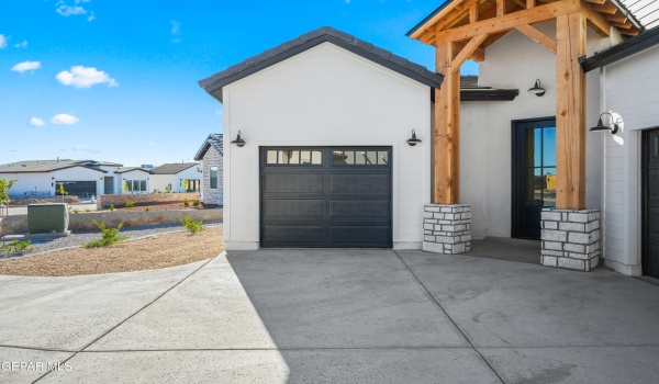 13353 ETON Court, Horizon City, TX 79928, 4 Bedrooms Bedrooms, ,3 BathroomsBathrooms,Residential,For Sale,13353 ETON Court,913637