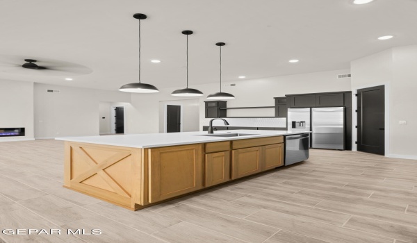 13361 CARTERTON Avenue, Horizon City, TX 79928, 4 Habitaciones Habitaciones , ,3 BañosBaños,Residential,En Venta,13361 CARTERTON Avenue,913649