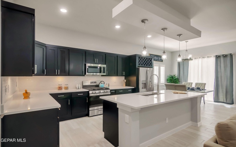 13865 PASEO DE MIEL Drive, El Paso, TX 79928, 4 Bedrooms Bedrooms, ,2 BathroomsBathrooms,Residential,For Sale,13865 PASEO DE MIEL Drive,914310
