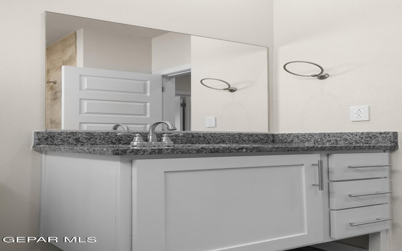 9939 Isla Place, Socorro, TX 79927, 4 Habitaciones Habitaciones , ,1 BañoBaños,Residential,En Venta,9939 Isla Place,914656