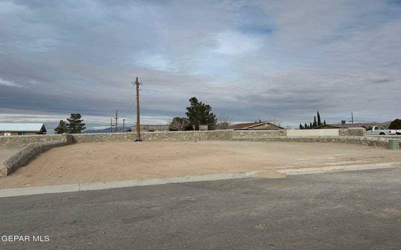 1181 Marquitos Avenue, Anthony, NM 88021, 3 Bedrooms Bedrooms, ,2 BathroomsBathrooms,Residential,For Sale,1181 Marquitos Avenue,914722