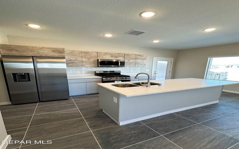 15156 COMPOSITION, El Paso, TX 79938, 3 Bedrooms Bedrooms, ,2 BathroomsBathrooms,Residential,For Sale,15156 COMPOSITION,914751