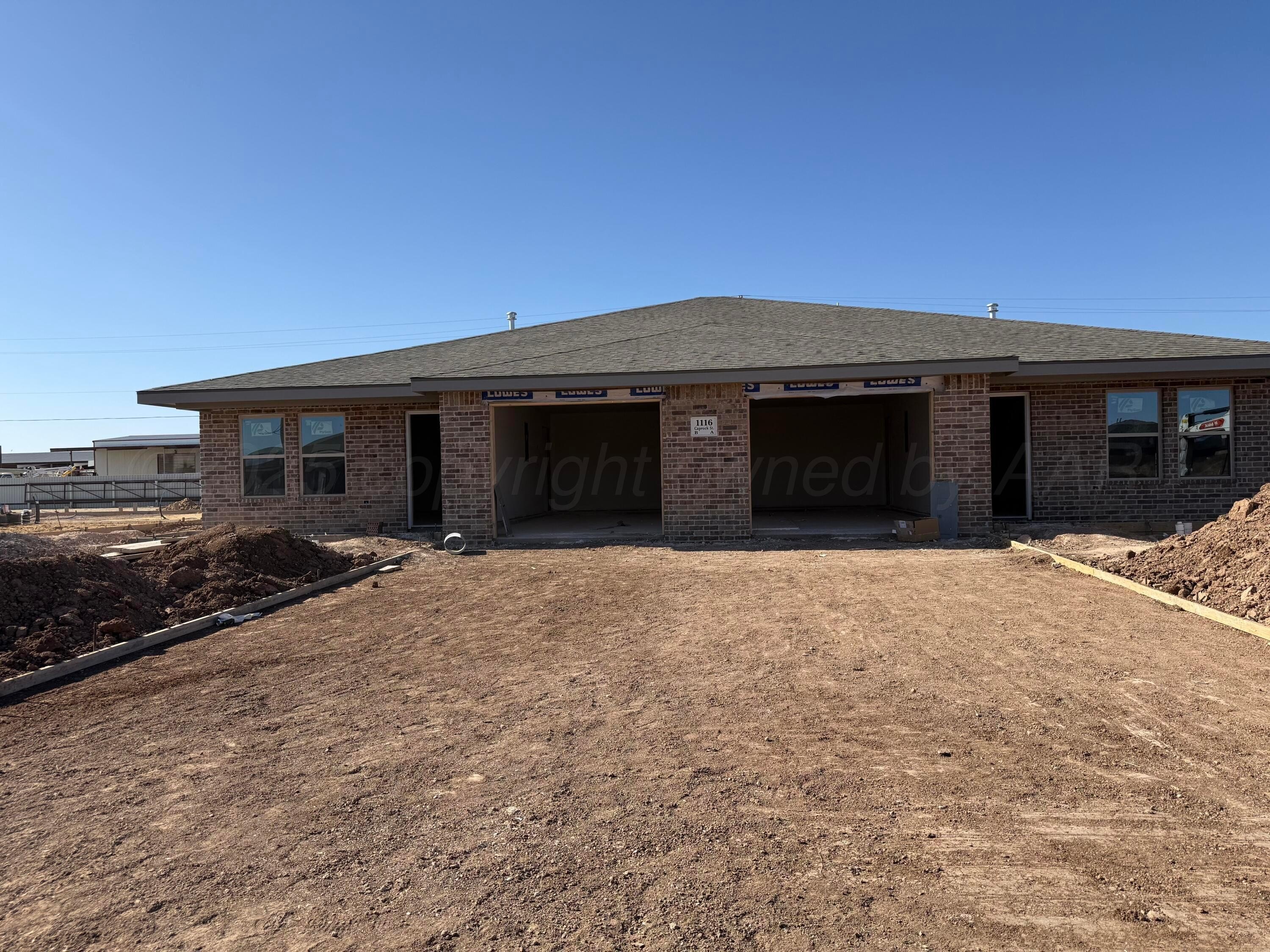 1118 Caprock Street, Hereford, TX 79045, 3 Bedrooms Bedrooms, ,2 BathroomsBathrooms,Residential Lease,For Rent,1118 Caprock Street,25-1265