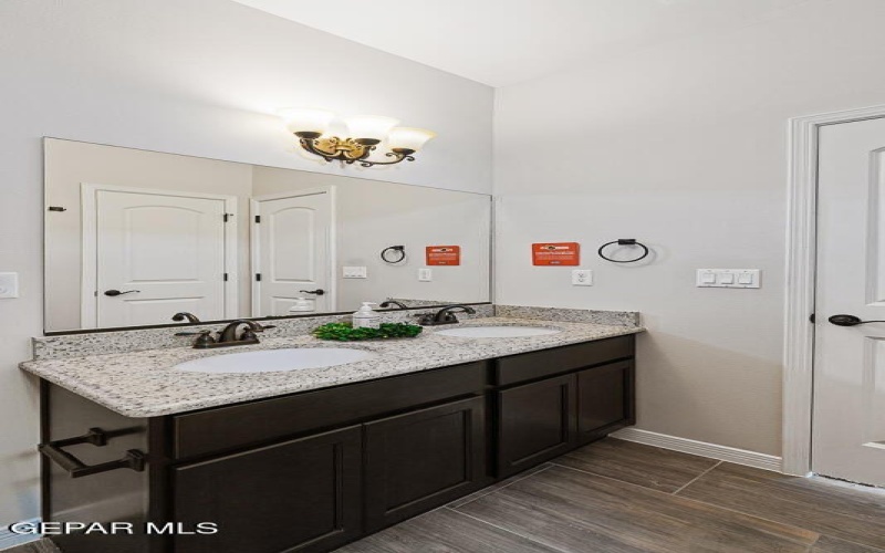 15241 Imagine Drive, El Paso, TX 79938, 3 Habitaciones Habitaciones , ,2 BañosBaños,Residential,En Venta,15241 Imagine Drive,914859