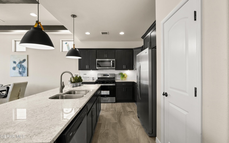 15249 Imagine Drive, El Paso, TX 79938, 3 Habitaciones Habitaciones , ,2 BañosBaños,Residential,En Venta,15249 Imagine Drive,914865