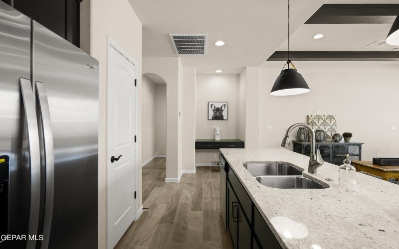 15249 Imagine Drive, El Paso, TX 79938, 3 Habitaciones Habitaciones , ,2 BañosBaños,Residential,En Venta,15249 Imagine Drive,914865
