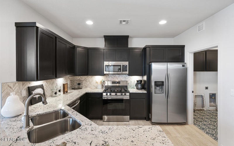 15245 Imagine Drive, El Paso, TX 79938, 3 Bedrooms Bedrooms, ,2 BathroomsBathrooms,Residential,For Sale,15245 Imagine Drive,914867