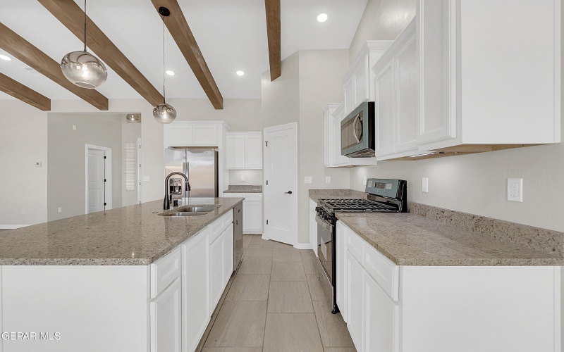 441 Santiago Munos Street, Vinton, TX 79821, 3 Bedrooms Bedrooms, ,2 BathroomsBathrooms,Residential,For Sale,441 Santiago Munos Street,916754