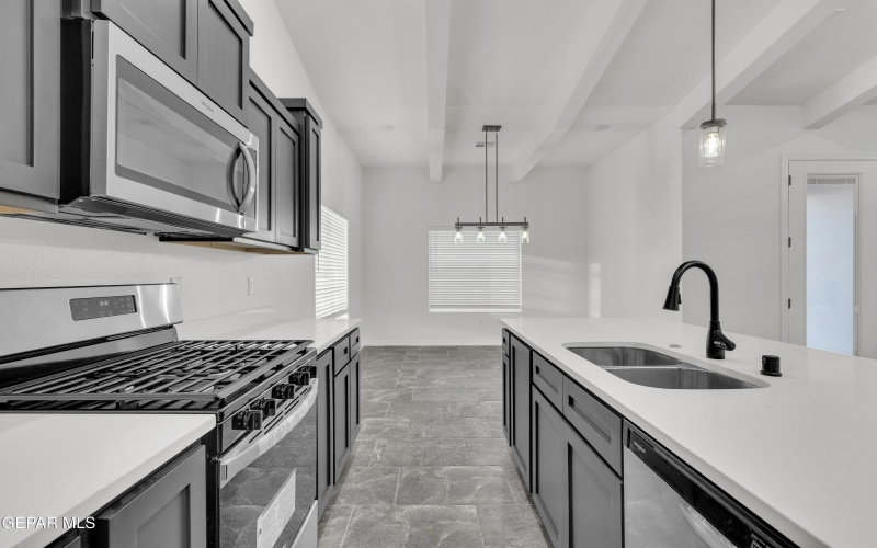 441 Santiago Munos Street, Vinton, TX 79821, 3 Bedrooms Bedrooms, ,2 BathroomsBathrooms,Residential,For Sale,441 Santiago Munos Street,916754