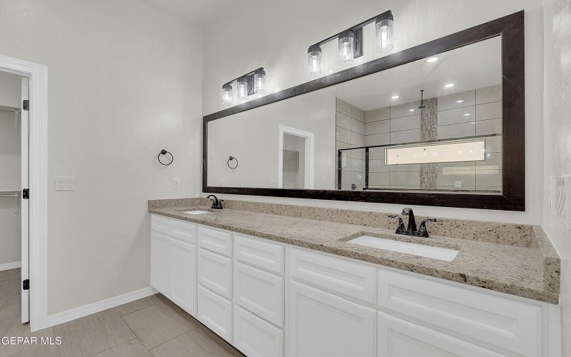 441 Santiago Munos Street, Vinton, TX 79821, 3 Bedrooms Bedrooms, ,2 BathroomsBathrooms,Residential,For Sale,441 Santiago Munos Street,916754