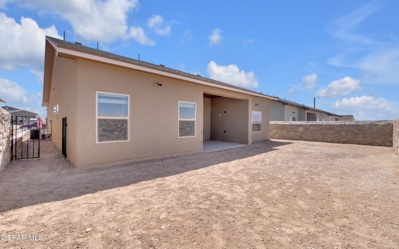 441 Santiago Munos Street, Vinton, TX 79821, 3 Bedrooms Bedrooms, ,2 BathroomsBathrooms,Residential,For Sale,441 Santiago Munos Street,916754