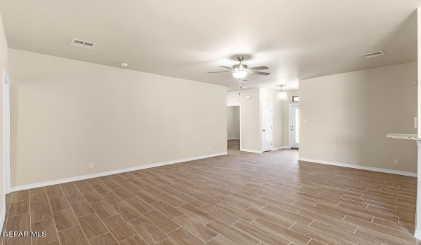 13402 CARTERTON Avenue, El Paso, TX 79928, 3 Habitaciones Habitaciones , ,2 BañosBaños,Residential,En Venta,13402 CARTERTON Avenue,916997
