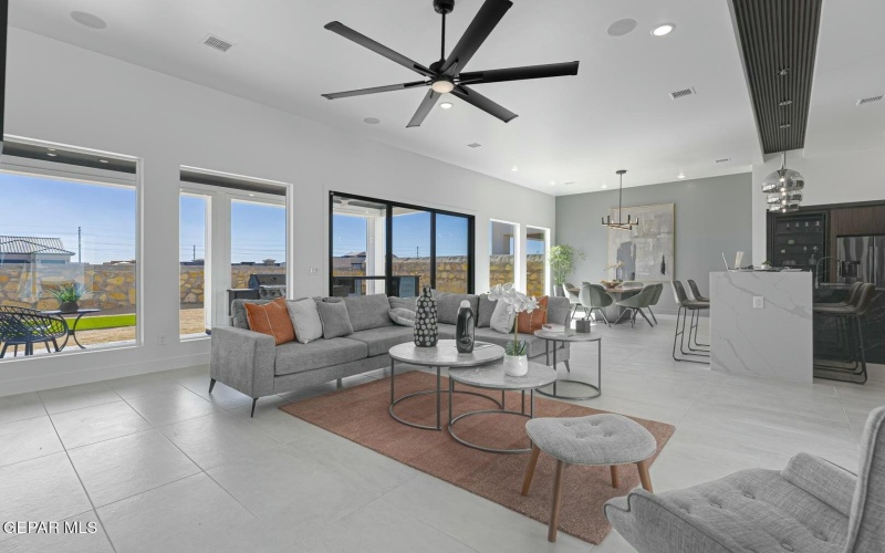 2022 Cimarron Bluff Drive, El Paso, TX 79911, 4 Bedrooms Bedrooms, ,3 BathroomsBathrooms,Residential,For Sale,2022 Cimarron Bluff Drive,917144