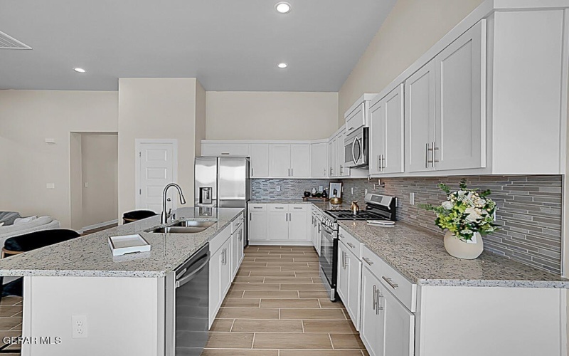 51014 Desert Calico Avenue, El Paso, TX 79934, 4 Bedrooms Bedrooms, ,1 BathroomBathrooms,Residential,For Sale,51014 Desert Calico Avenue,915937