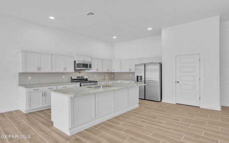 51013 Desert Calico Avenue, El Paso, TX 79934, 4 Bedrooms Bedrooms, ,1 BathroomBathrooms,Residential,For Sale,51013 Desert Calico Avenue,915940