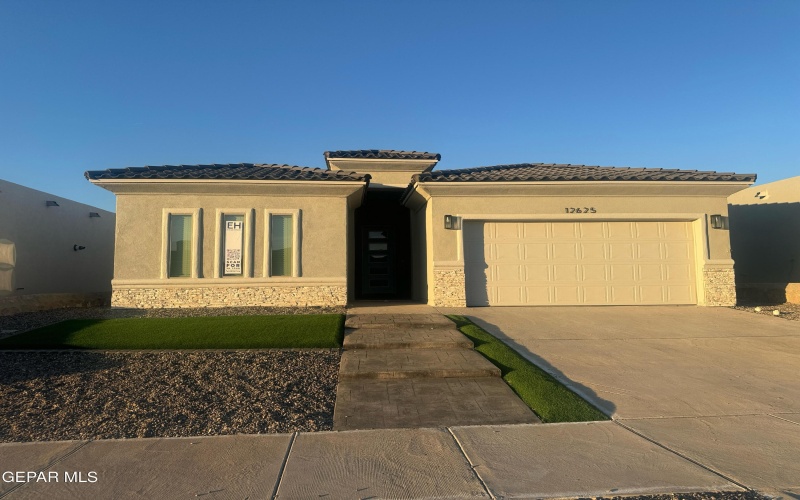 12725 Fredericksburg Avenue, Horizon City, TX 79928, 4 Bedrooms Bedrooms, ,2 BathroomsBathrooms,Residential,For Sale,12725 Fredericksburg Avenue,915945