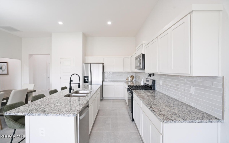 12717 Fredericksburg Avenue, Horizon City, TX 79928, 4 Bedrooms Bedrooms, ,3 BathroomsBathrooms,Residential,For Sale,12717 Fredericksburg Avenue,915955
