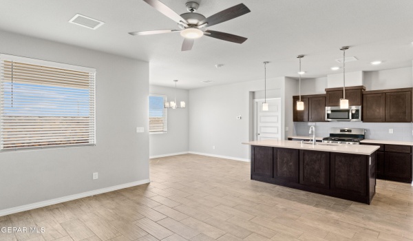 13764 LOREINA LUZ Avenue, El Paso, TX 79928, 4 Bedrooms Bedrooms, ,2 BathroomsBathrooms,Residential,For Sale,13764 LOREINA LUZ Avenue,915960
