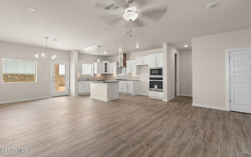 9924 Isla Place, Socorro, TX 79927, 4 Habitaciones Habitaciones , ,1 BañoBaños,Residential,En Venta,9924 Isla Place,915993